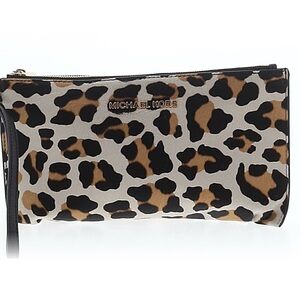 MICHAEL Michael Kors Hair-calf Trim Leopard Print Wristlet EUC